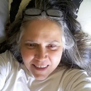 Meet your Posher, Cynthia